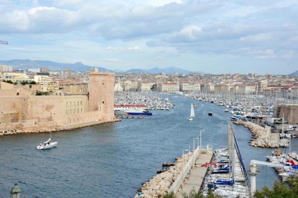 Obtenir rapidement un devis pour assurer un appartement loué à Marseille